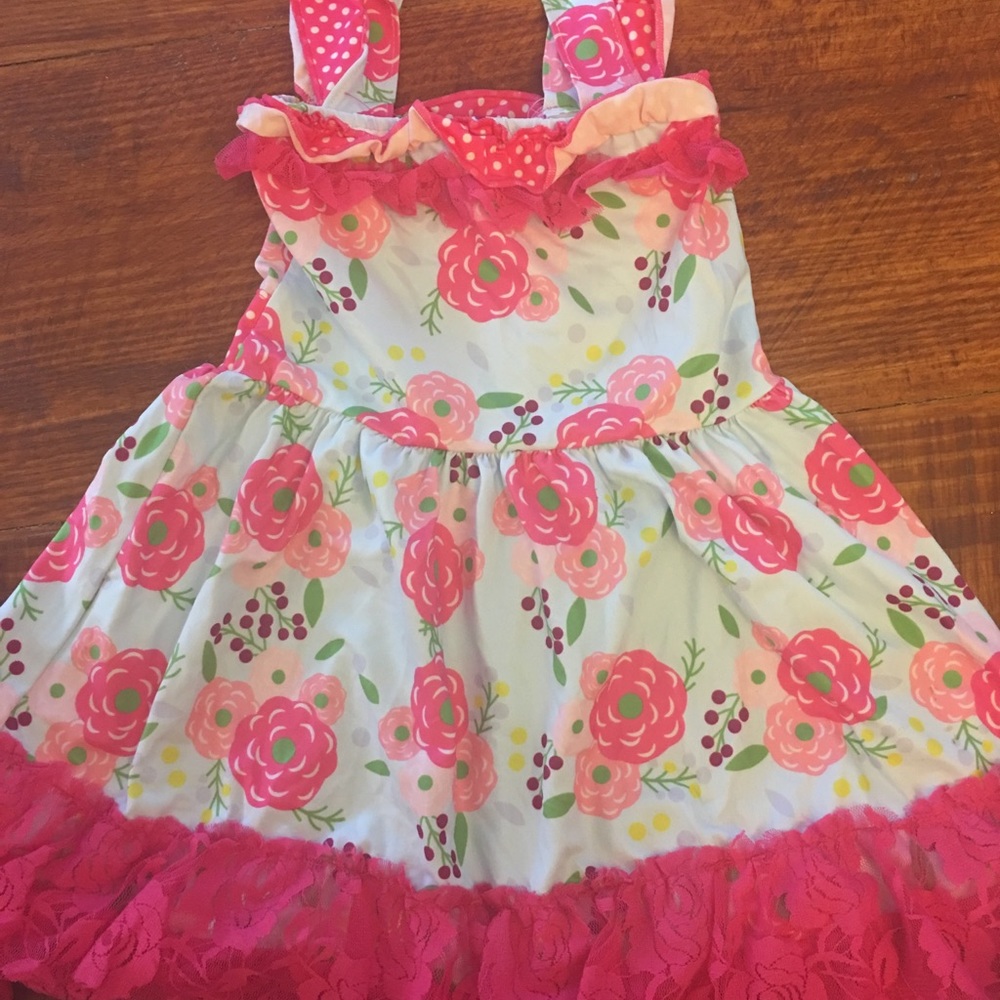 Girls boutique dress never worn size 4/5